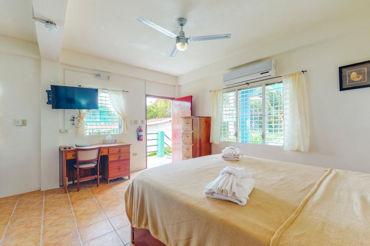 Willow 2 At Island Cabanas Gold Standard Certified Caye Caulker Εξωτερικό φωτογραφία